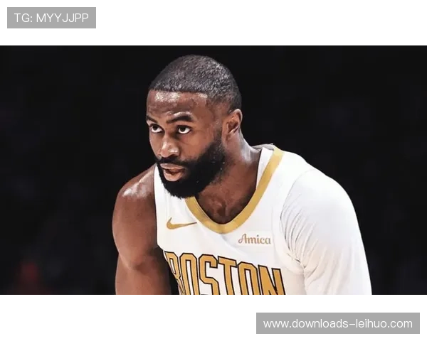 老鹰132-106击败凯尔特人，杰伦-布朗称赞西蒙斯适应攻防体系